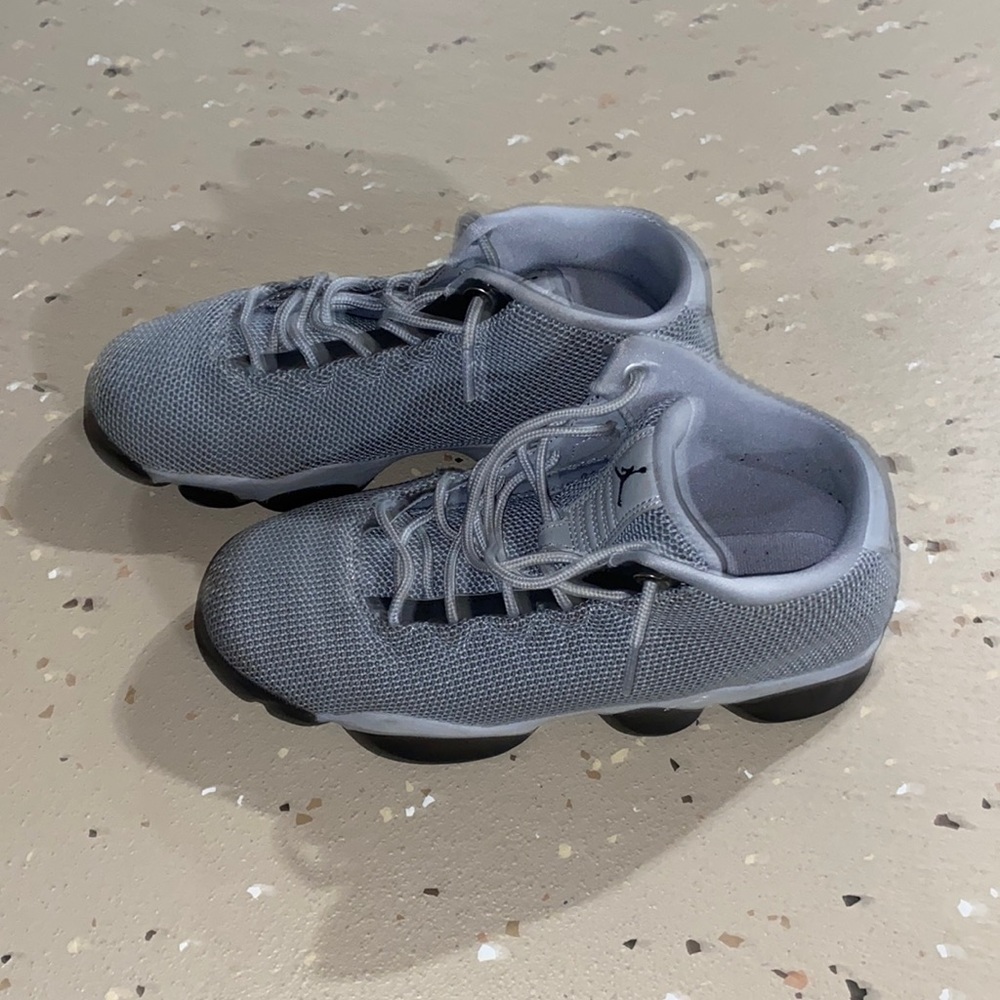 Jordan Horizon Low Big Kids 845099-003 size 7Y
